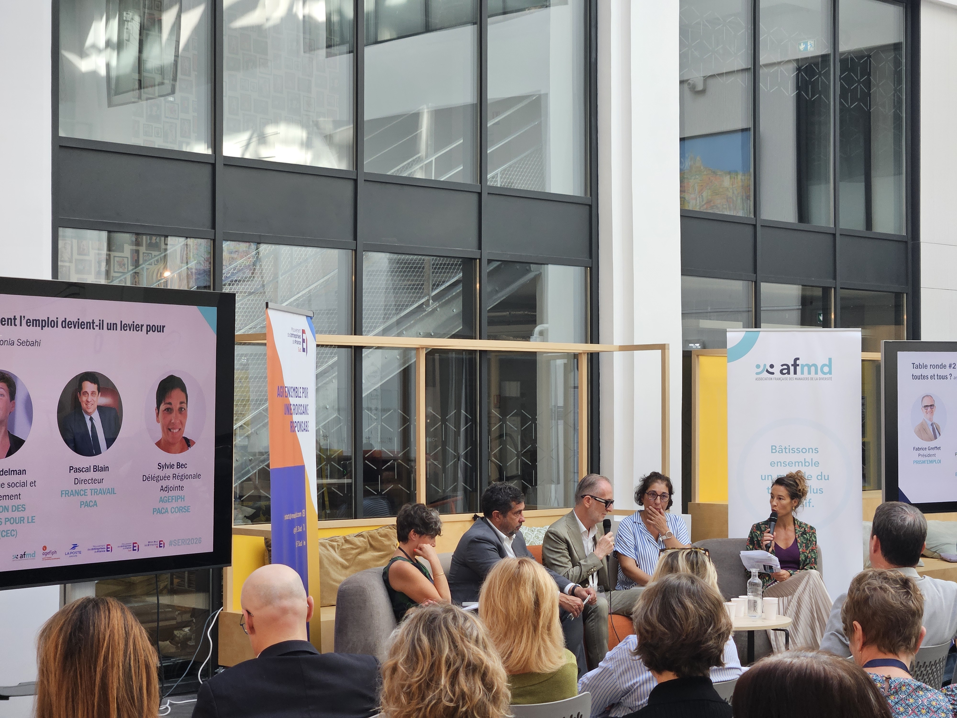 Photo table ronde Marseille